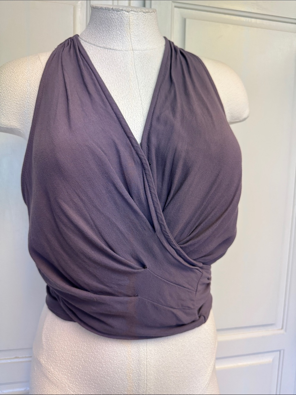 Free People Draped Halter Wrap Top in Dusty purple Mauve Sz XS
